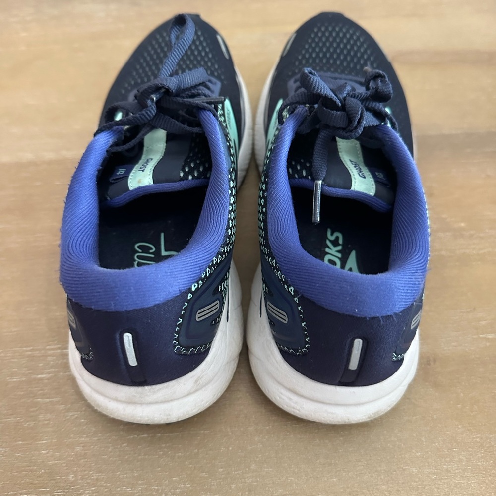 Brooks Ghost Women’s Running Sneakers - Picture 5 of 10